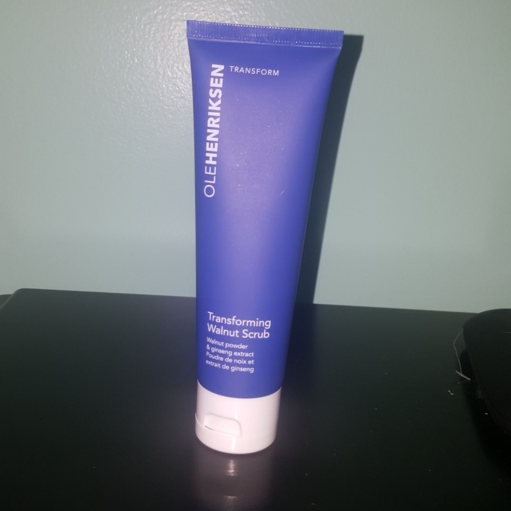 Ole Henriksen walnut scrub